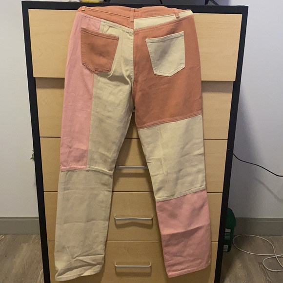 Colorblock patch Jeans - Picture 2 of 3